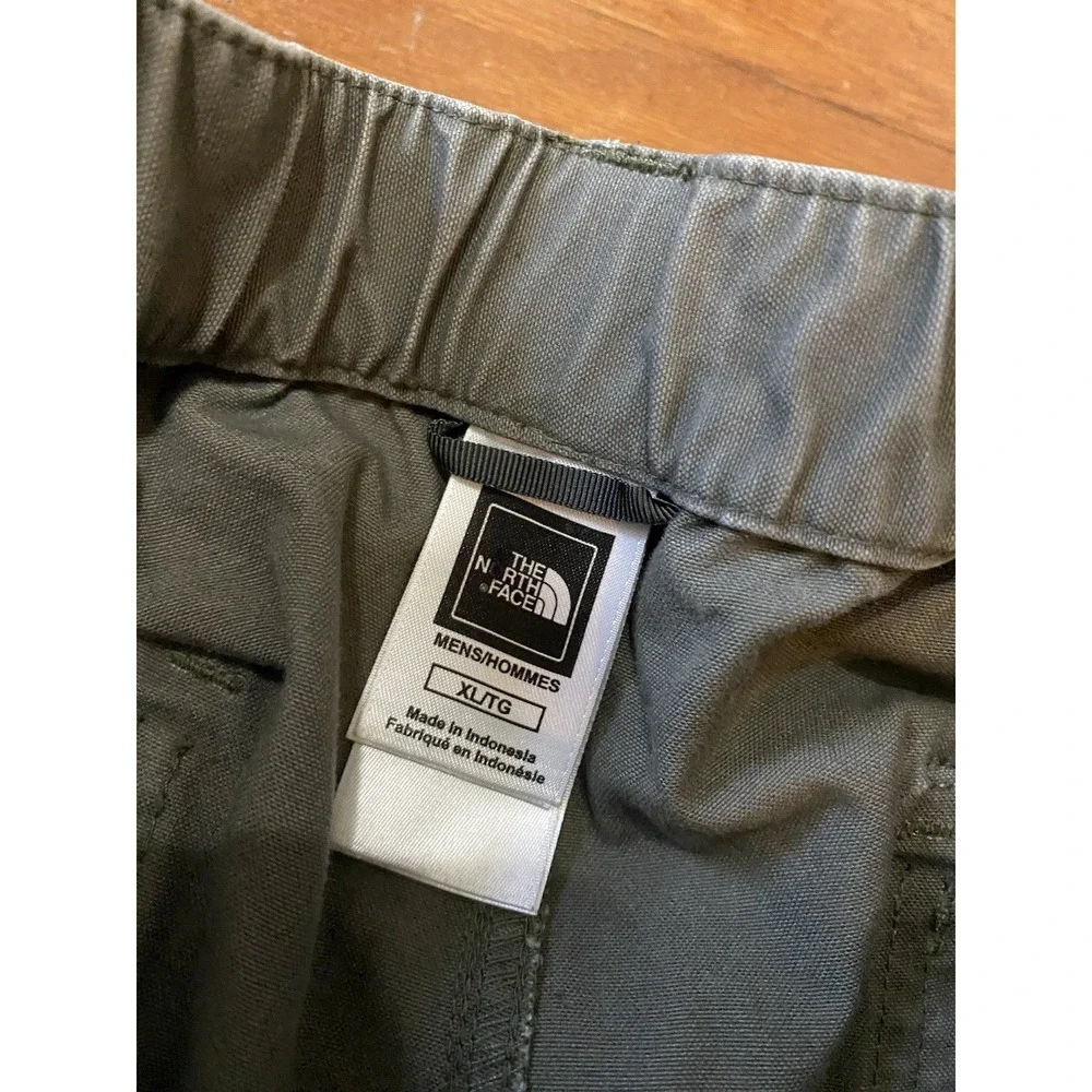 The North Face Olive Green Convertible Hiking Pants Size XL Canvas Rugged Nice‎